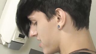Twink's Deep Throat Ride And Cowgirl Roleplay With Facial Finish