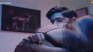 Indian Desi Girl's Hot Dance Off - Bollywood Style