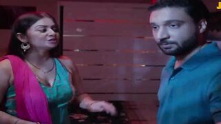 Indian Desi Girl Next Door - Exotic Dancer Shows Off Her Moves And Body