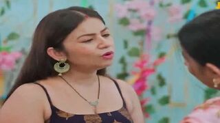 Indian Desi Girl Next Door - Exotic Dancer Shows Off Her Moves And Sexuality