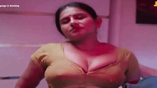 Indian Desi Girl's Hot Dance-Off with Sexy Bollywood Music