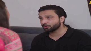 Indian Desi Girl's Hot Dance-Off with Sexy Bollywood Music