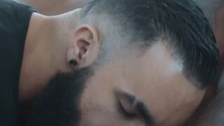 Black Hottie Destroying White Stud - GayMuscleHunter