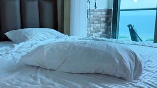 Hot MILF Uses Vibrator to Explore Deepest Parts of Herself