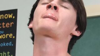 Twinks Gone Wild - Raw Anal Threesome with Hot Twins