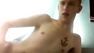 Young Hunk's Solo Masturbation Session - Austen Ellis