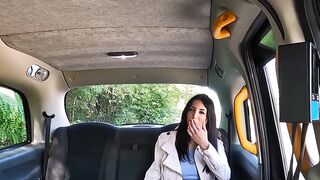 Victoria Nix Facesitting Blowjob & Riding Big Dick In Taxi Cab - PornPros