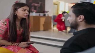 Indian Desi Girl's Hot Dance-Off in Bollywood Style