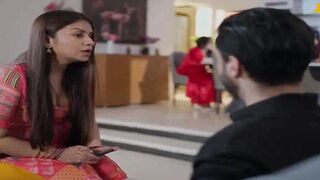 Indian Desi Girl's Hot Dance-Off in Bollywood Style