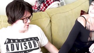 Emo-Tatted Babe Cleo Summer Sucks Off Nerdy Guy In Fishnet Stockings