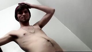 Dakota Leigh's Precum-Filled Jerkoff Session
