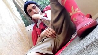 Straight Twinks Solo Stroker - Hot Guy Jacking Off & Shooting Load of Semen