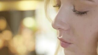 Blue-Eyes Babe Oxford Crawl - Naked Table Tease & Closeup Pussysplay