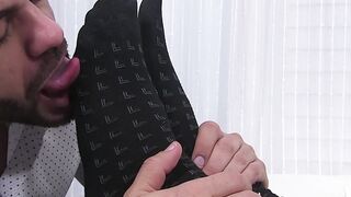 Beard-Man's Kinky Foot Fetish Fantasy With His Mistress