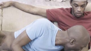 Black Amateur Couple Raw Sex - Skinny Guy Fucks Big Ass Girlfriend