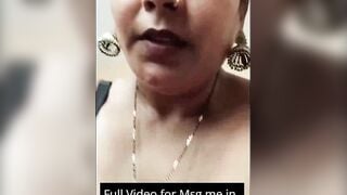 Sexy Indian mall Record Selfie