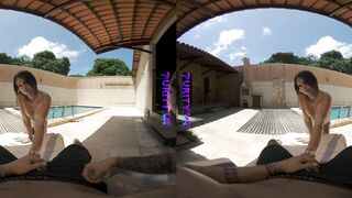 Public Pool VR - Virtual Reality Experience With PurityVr & Izabella Rodriguez