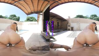 Public Pool VR - Virtual Reality Experience With PurityVr & Izabella Rodriguez
