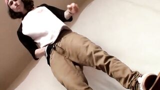 Skateboarding Hunk Seán Johannsen Jerks Off His Big Dick