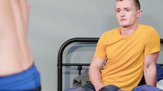 Anal Play with Hunks Ryan O'Connell & Grayson Laine