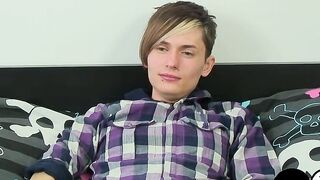 Twinks Unleashed - Hunk Twins Show Off Their Big Dick in Public