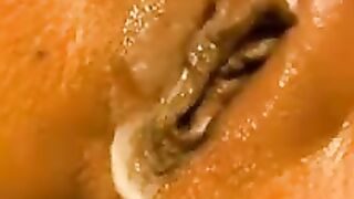 Hot MILF Uses Dildo to Satisfying Her Sexual Desires