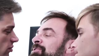 Three-Way Thrill Ride: Twink Triple Bareback Action with Daddy's Creampie!