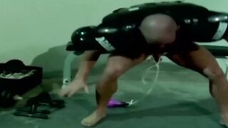 Fitness Freak Catwoman Lifts Weights In Leather Outfit