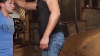 Muscle Hunk Barebacks Twink in Hot Rough Sex Action