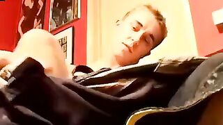 Uncensored - Hunk's Unfiltered Jerk-Off Session With Big Load In Boxers