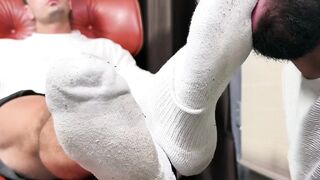 Foot Worship Expert - Sole-ful Erotic Massage with Hot Hunk Cameron Mitchell