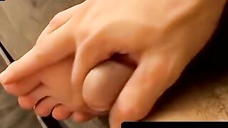 Foot Worship Goddess - Footjob Heaven with Hot Blonde Babe