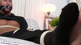 Foot Worship Frenzy! Gorgeous Hunks Lick & Suck Toes in Footjob Heaven