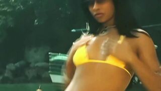 3some FFM Blowjob & Ass-Fucking in Public Park at Night