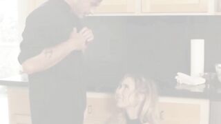 Kitchen Sex Siren - Deep Throat Blowjob with Pornstar Aiden Ashleys