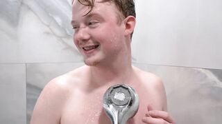 Sexy Step-siblings Share Intimate Moments In The Shower