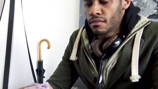 Musclar Young Latin Barebacks & Gets Cash-Filled Facial From Older Man! (POV)