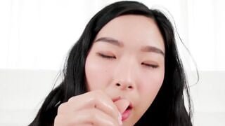 Asian Slut Elle Lee Gives A Deepthroat Blowjob And Swallow Every Inch Of My Dick