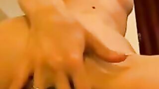 Hot MILF Uses Dildo to Satisfying Her Sexual Desires