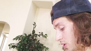 Blondie Babe Kyler Quinn Gives Sloppy Deepthroat & Intense Hardcore Sex