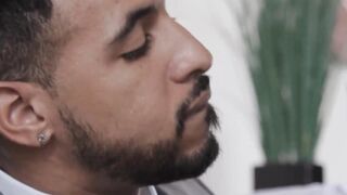 Beard-Stroking Hunk Draven James Fucks His Buddy's Ass Deeply