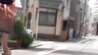 Japanese Voyeurs - Horny Peeping Tom Captures Pissing Lassy