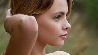 Ariel Ashley's Sexy Blowjob - Petite Bombshell With Natural Boobs And Puckered Lips