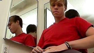 Blonde Hottie Colby Bond's Bathroom Masturbation Adventure