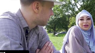Sexy Hijabi Wife's First Interracial Experience