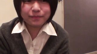 Bodacious Butt Babe Farts in Public - JAV Hottie Shows Off Her Ass And Gives A Smelly Surprise