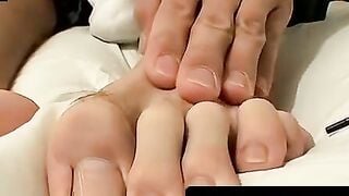 Twinks Foot Worship - Close-Up POV Blowjob & Hand Job with Facial