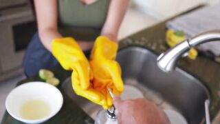 Kitchen HandJob & Blow Job - Hot MILF Momma Vanesssa Marie