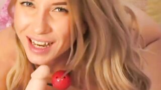 Bubble Butt Babes - Curvy Cutie Rides Her Dildo to Orgasm