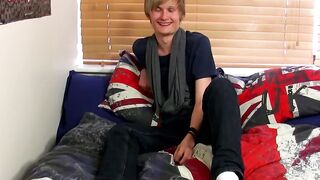 Blonde Hottie Brent Daleys Gives A Sensual Handjob With Facial